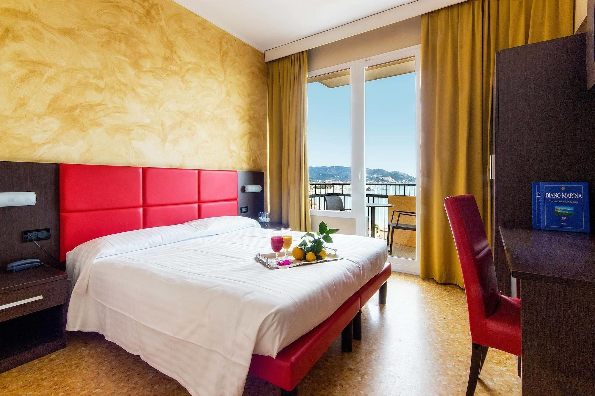 Piccolo Hotel Diano Marina Exterior photo